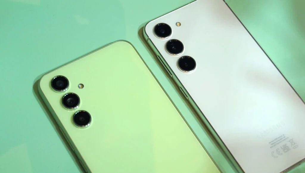 Смартфон Samsung Galaxy A54 5G 8/128 ГБ зеленого цвета - это мощный и надежный мобильный устройство, созданное компанией Samsung в 2023 году.